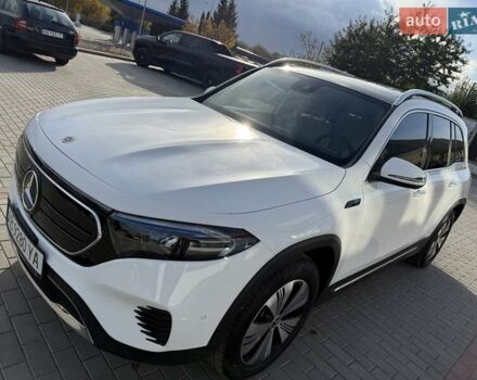 Белый Мерседес EQB, объемом двигателя 0 л и пробегом 26 тыс. км за 29500 $, фото 1 на Automoto.ua