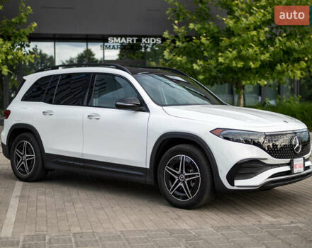 Белый Мерседес EQB, объемом двигателя 0 л и пробегом 15 тыс. км за 33000 $, фото 5 на Automoto.ua