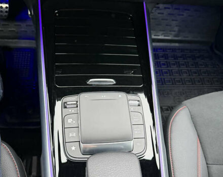 Білий Мерседес EQB, об'ємом двигуна 0 л та пробігом 41 тис. км за 34900 $, фото 19 на Automoto.ua