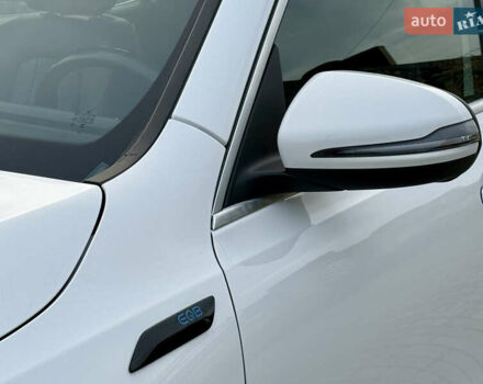 Белый Мерседес EQB, объемом двигателя 0 л и пробегом 210 тыс. км за 25900 $, фото 9 на Automoto.ua