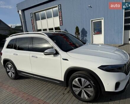 Белый Мерседес EQB, объемом двигателя 0 л и пробегом 26 тыс. км за 29500 $, фото 6 на Automoto.ua