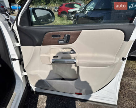 Белый Мерседес EQB, объемом двигателя 0 л и пробегом 5 тыс. км за 20650 $, фото 23 на Automoto.ua