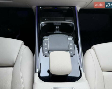 Белый Мерседес EQB, объемом двигателя 0 л и пробегом 26 тыс. км за 29500 $, фото 28 на Automoto.ua