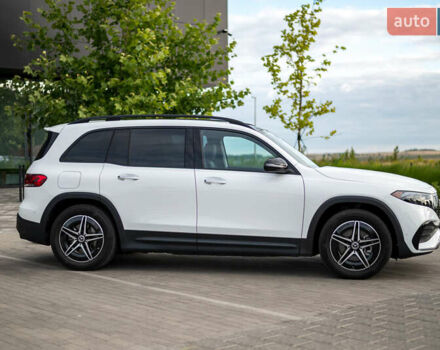 Белый Мерседес EQB, объемом двигателя 0 л и пробегом 15 тыс. км за 33000 $, фото 6 на Automoto.ua