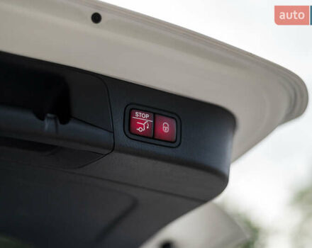 Белый Мерседес EQB, объемом двигателя 0 л и пробегом 15 тыс. км за 33000 $, фото 40 на Automoto.ua