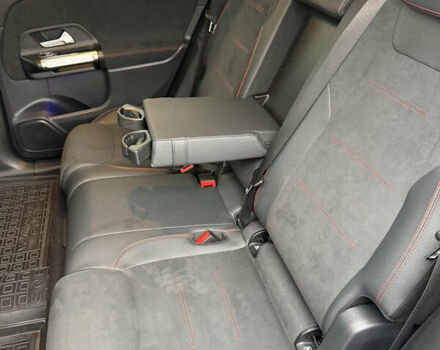 Білий Мерседес EQB, об'ємом двигуна 0 л та пробігом 41 тис. км за 34900 $, фото 26 на Automoto.ua