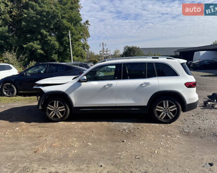 Белый Мерседес EQB, объемом двигателя 0 л и пробегом 5 тыс. км за 20650 $, фото 10 на Automoto.ua