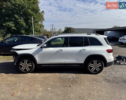 Белый Мерседес EQB, объемом двигателя 0 л и пробегом 5 тыс. км за 20650 $, фото 11 на Automoto.ua