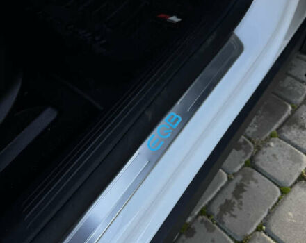 Белый Мерседес EQB, объемом двигателя 0 л и пробегом 5 тыс. км за 34800 $, фото 25 на Automoto.ua