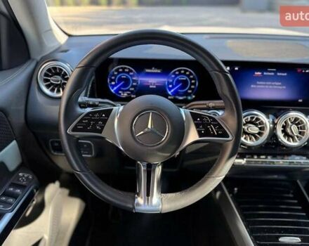 Белый Мерседес EQB, объемом двигателя 0 л и пробегом 30 тыс. км за 36700 $, фото 9 на Automoto.ua