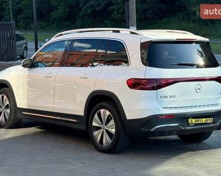 Белый Мерседес EQB, объемом двигателя 0 л и пробегом 30 тыс. км за 36700 $, фото 3 на Automoto.ua