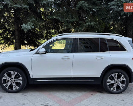 Білий Мерседес EQB, об'ємом двигуна 0 л та пробігом 2 тис. км за 37500 $, фото 2 на Automoto.ua