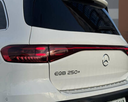 Белый Мерседес EQB, объемом двигателя 0 л и пробегом 5 тыс. км за 34800 $, фото 12 на Automoto.ua