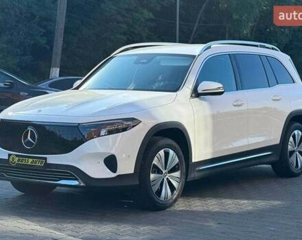 Белый Мерседес EQB, объемом двигателя 0 л и пробегом 30 тыс. км за 36700 $, фото 2 на Automoto.ua