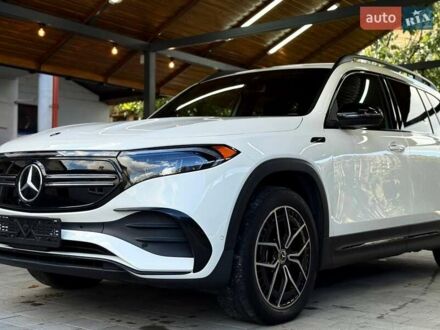 Белый Мерседес EQB, объемом двигателя 0 л и пробегом 76 тыс. км за 31950 $, фото 1 на Automoto.ua
