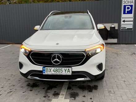 Мерседес EQB 2022 в Каменце-Подольском на Automoto.ua Белый Мерседес EQB, объемом двигателя 0 л и пробегом 84 тыс. км за 28000 $, фото 1 на Automoto.ua