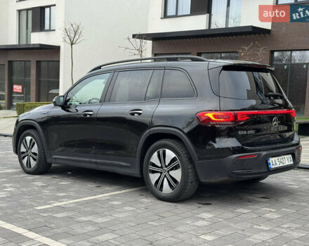 Черный Мерседес EQB, объемом двигателя 0 л и пробегом 69 тыс. км за 29999 $, фото 14 на Automoto.ua