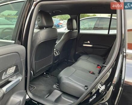 Мерседес EQB 2022 в Тернополе на Automoto.ua Черный Мерседес EQB, объемом двигателя 0 л и пробегом 16 тыс. км за 38000 $, фото 16 на Automoto.ua