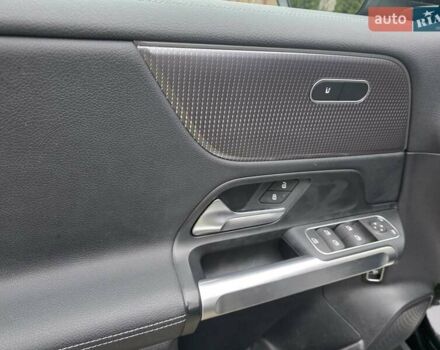 Черный Мерседес EQB, объемом двигателя 0 л и пробегом 71 тыс. км за 27777 $, фото 12 на Automoto.ua