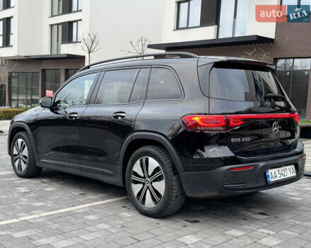 Черный Мерседес EQB, объемом двигателя 0 л и пробегом 69 тыс. км за 29999 $, фото 12 на Automoto.ua