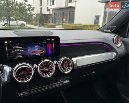 Черный Мерседес EQB, объемом двигателя 0 л и пробегом 69 тыс. км за 29999 $, фото 28 на Automoto.ua