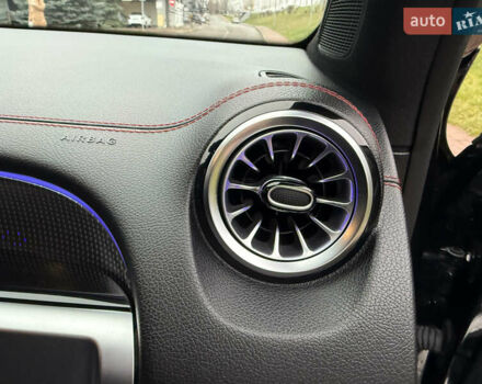 Черный Мерседес EQB, объемом двигателя 0 л и пробегом 53 тыс. км за 33900 $, фото 10 на Automoto.ua