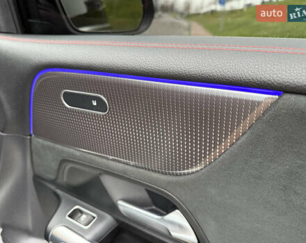 Черный Мерседес EQB, объемом двигателя 0 л и пробегом 53 тыс. км за 33900 $, фото 28 на Automoto.ua