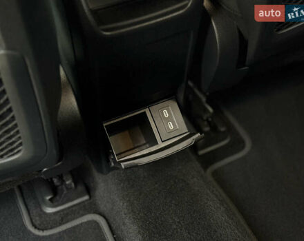 Мерседес EQB 2024 у Ковель на Automoto.ua Чорний Мерседес EQB, об'ємом двигуна 0 л та пробігом 62 тис. км за 34580 $, фото 65 на Automoto.ua