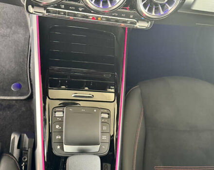 Серый Мерседес EQB, объемом двигателя 0 л и пробегом 45 тыс. км за 34500 $, фото 16 на Automoto.ua