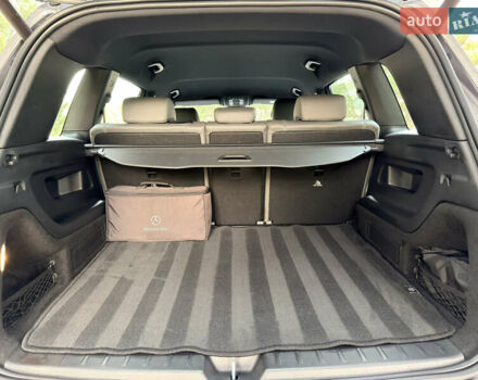 Серый Мерседес EQB, объемом двигателя 0 л и пробегом 99 тыс. км за 29990 $, фото 28 на Automoto.ua