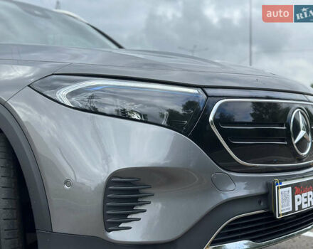 Серый Мерседес EQB, объемом двигателя 0 л и пробегом 31 тыс. км за 33999 $, фото 6 на Automoto.ua