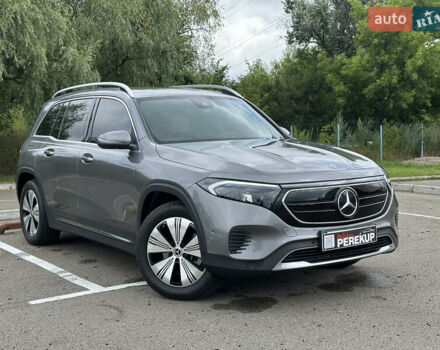 Серый Мерседес EQB, объемом двигателя 0 л и пробегом 31 тыс. км за 33999 $, фото 1 на Automoto.ua