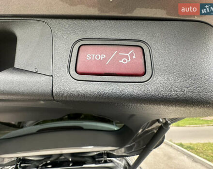 Серый Мерседес EQB, объемом двигателя 0 л и пробегом 31 тыс. км за 33999 $, фото 28 на Automoto.ua