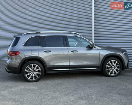 Мерседес EQB 2025 у Рівному на Automoto.ua Сірий Мерседес EQB, об'ємом двигуна 0 л та пробігом 15 тис. км за 39500 $, фото 22 на Automoto.ua