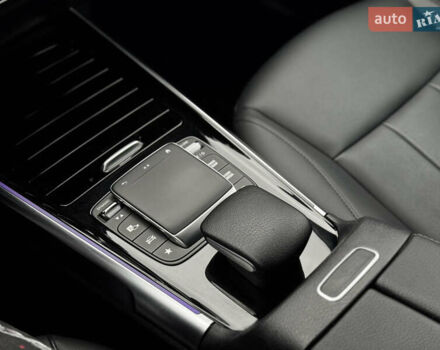 Синій Мерседес EQB, об'ємом двигуна 0 л та пробігом 64 тис. км за 29500 $, фото 32 на Automoto.ua