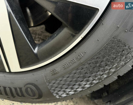 Синій Мерседес EQB, об'ємом двигуна 0 л та пробігом 64 тис. км за 29500 $, фото 67 на Automoto.ua