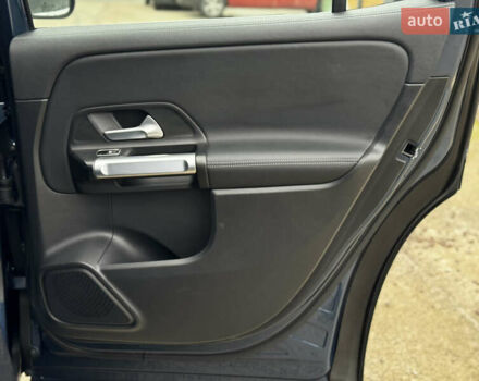 Синій Мерседес EQB, об'ємом двигуна 0 л та пробігом 64 тис. км за 29500 $, фото 48 на Automoto.ua