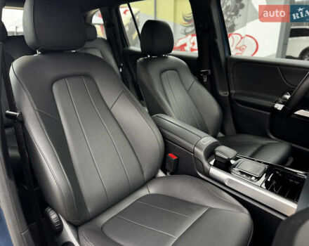 Синій Мерседес EQB, об'ємом двигуна 0 л та пробігом 64 тис. км за 29500 $, фото 58 на Automoto.ua