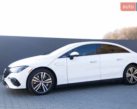 Белый Мерседес EQE, объемом двигателя 0 л и пробегом 36 тыс. км за 52500 $, фото 13 на Automoto.ua