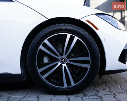 Белый Мерседес EQE, объемом двигателя 0 л и пробегом 36 тыс. км за 52500 $, фото 14 на Automoto.ua