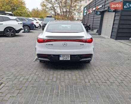 Белый Мерседес EQE, объемом двигателя 0 л и пробегом 8 тыс. км за 59900 $, фото 4 на Automoto.ua