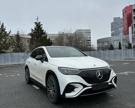 Белый Мерседес EQE, объемом двигателя 0 л и пробегом 15 тыс. км за 73900 $, фото 1 на Automoto.ua