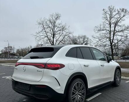 Белый Мерседес EQE, объемом двигателя 0 л и пробегом 15 тыс. км за 73900 $, фото 5 на Automoto.ua
