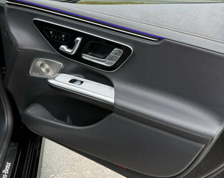 Чорний Мерседес EQE, об'ємом двигуна 0 л та пробігом 4 тис. км за 46000 $, фото 10 на Automoto.ua