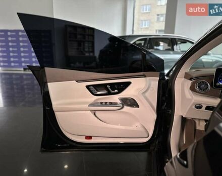 Черный Мерседес EQE, объемом двигателя 0 л и пробегом 27 тыс. км за 46000 $, фото 13 на Automoto.ua