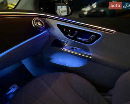 Черный Мерседес EQE, объемом двигателя 0 л и пробегом 28 тыс. км за 45900 $, фото 64 на Automoto.ua