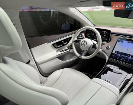 Черный Мерседес EQE, объемом двигателя 0 л и пробегом 28 тыс. км за 45900 $, фото 60 на Automoto.ua