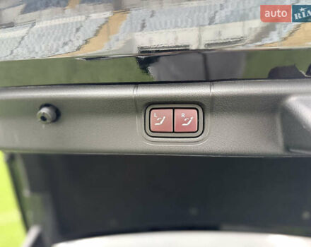 Черный Мерседес EQE, объемом двигателя 0 л и пробегом 28 тыс. км за 45900 $, фото 39 на Automoto.ua