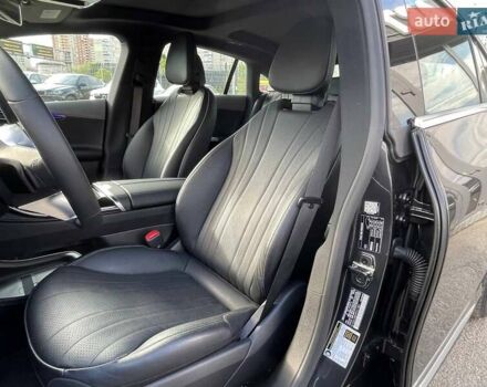 Черный Мерседес EQE, объемом двигателя 0 л и пробегом 7 тыс. км за 47990 $, фото 26 на Automoto.ua