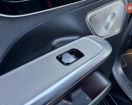 Черный Мерседес EQE, объемом двигателя 0 л и пробегом 14 тыс. км за 56800 $, фото 72 на Automoto.ua